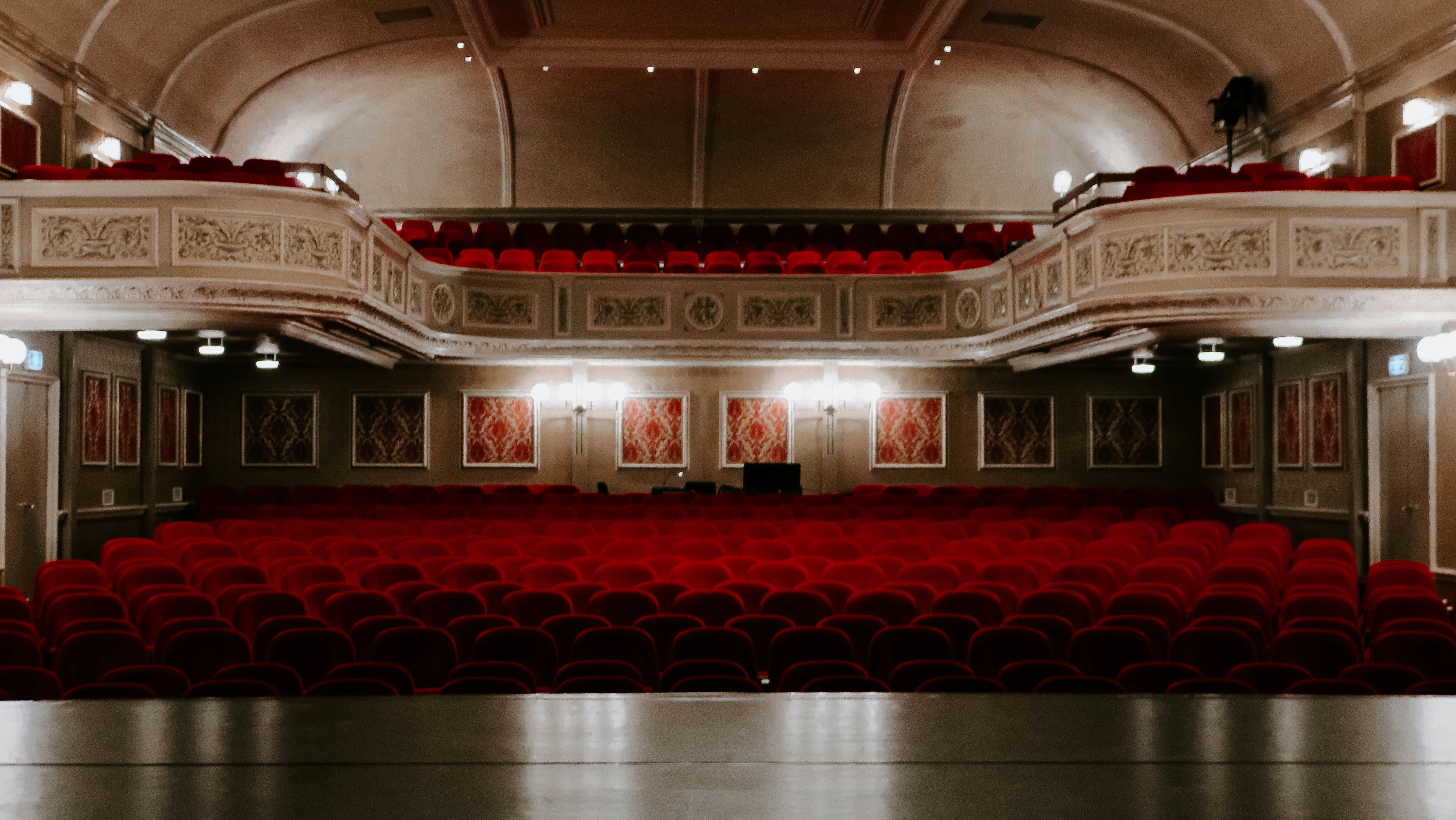 The best seats in London's West End. Where to sit in London theatres