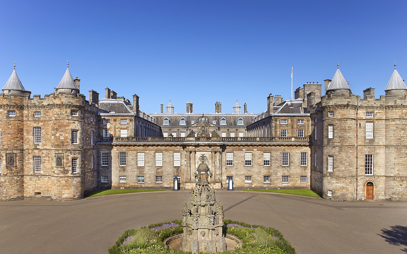 Dine Uundgåelige Oplevelser i Edinburgh: Få Hovedrolleenergi