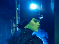 Wicked El Musical en Apollo Victoria Theatre, Londres — foto de producción 1