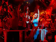 Mamma Mia! The Party — Londra — prodüksiyon fotoğrafı 2
