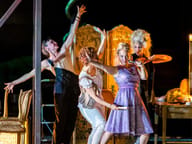 Così fan tutte at London Coliseum, London — production photo 1