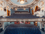 Podivuhodný případ Benjamina Buttona v Ambassadors Theatre, Londýn — fotografie z inscenace 4