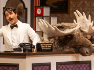 Fawlty Towers à Apollo Theatre, Londres — photo de production 2
