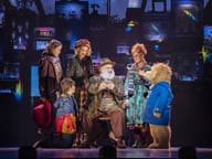 Paddington Das Musical im Savoy Theatre, London, London — Produktionsfoto 1