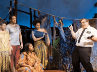 Kniha Mormonova v Prince Of Wales Theatre, Londýn — fotografie z inscenace 4