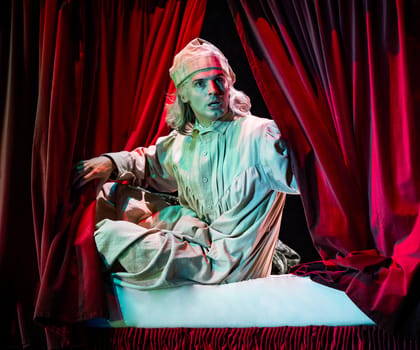 Christmas Carol Goes Wrong