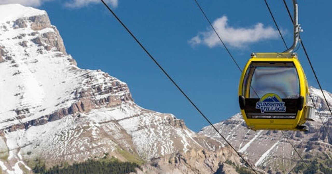 Unwrap Banff's festive magic with tickadoo's curated Christmas experiences. Explore nature, history, and joy in the Rockies.