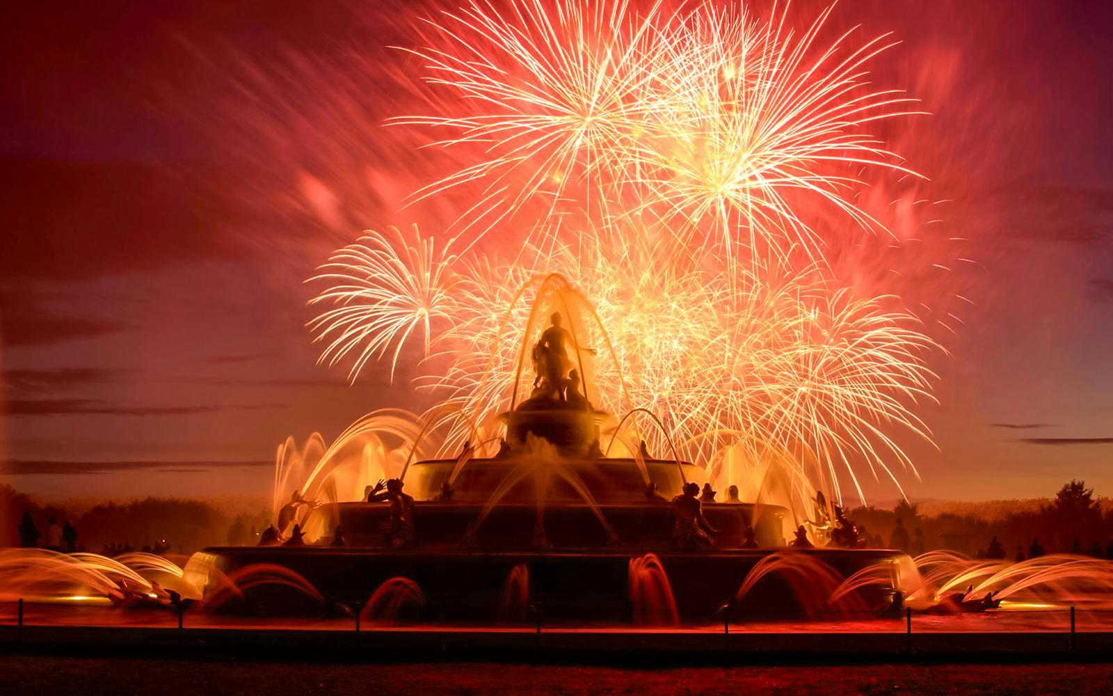 Versailles Night Fountains Show from Paris tickets, Paris
