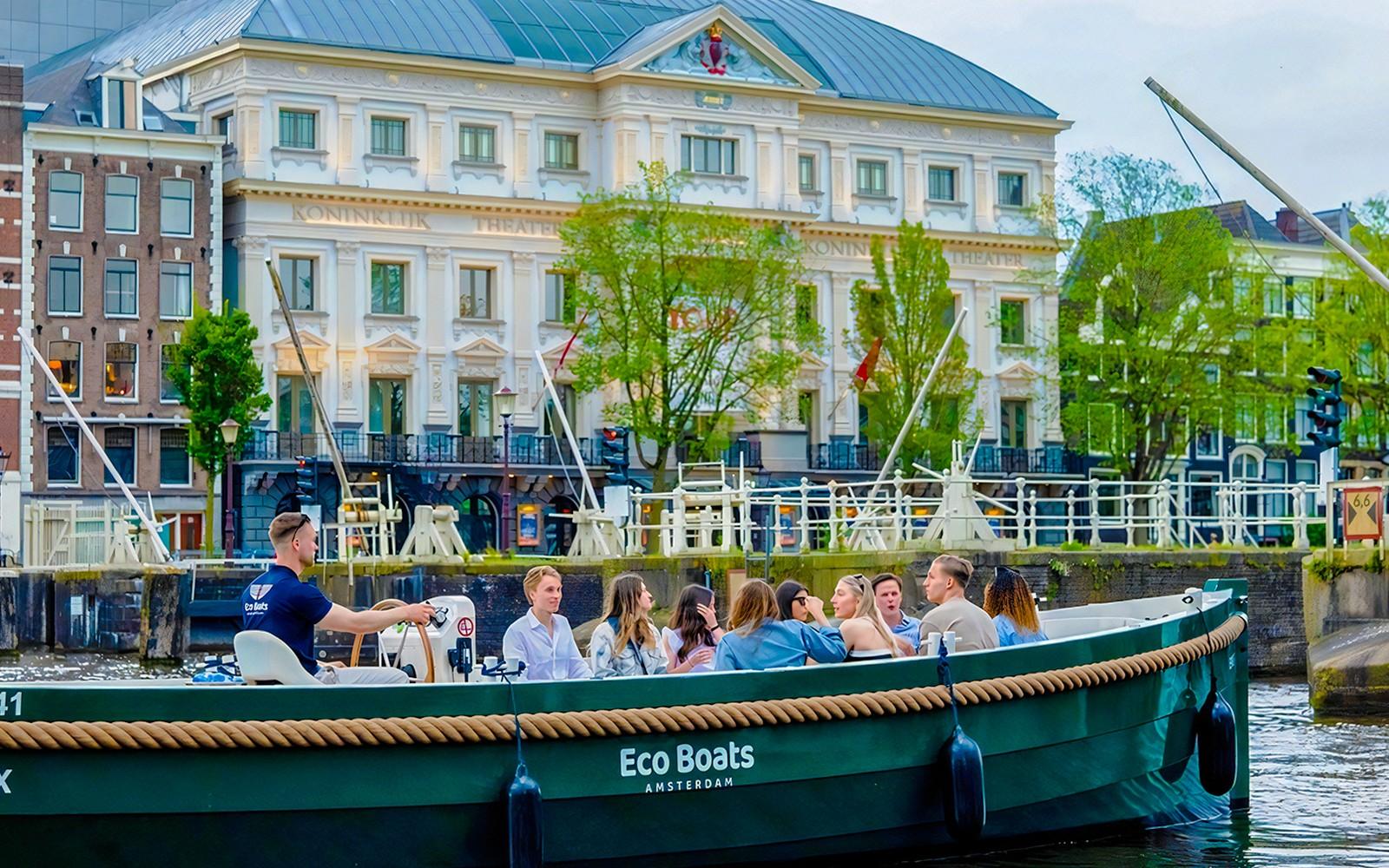 Amsterdam: creuer cobert d'1 hora pels canals amb opció de begudes il·limitades tickets, Amsterdam
