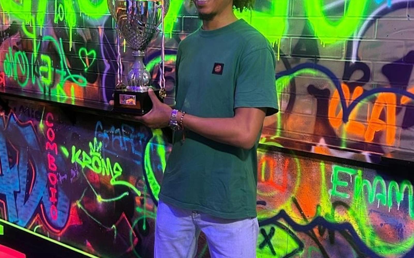 Neon Minigolf Lisbon: Fast Track Ticket
