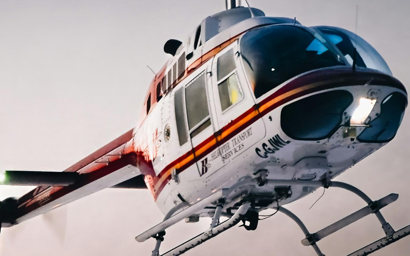 Niagara Falls (CA): Night Helicopter Flight