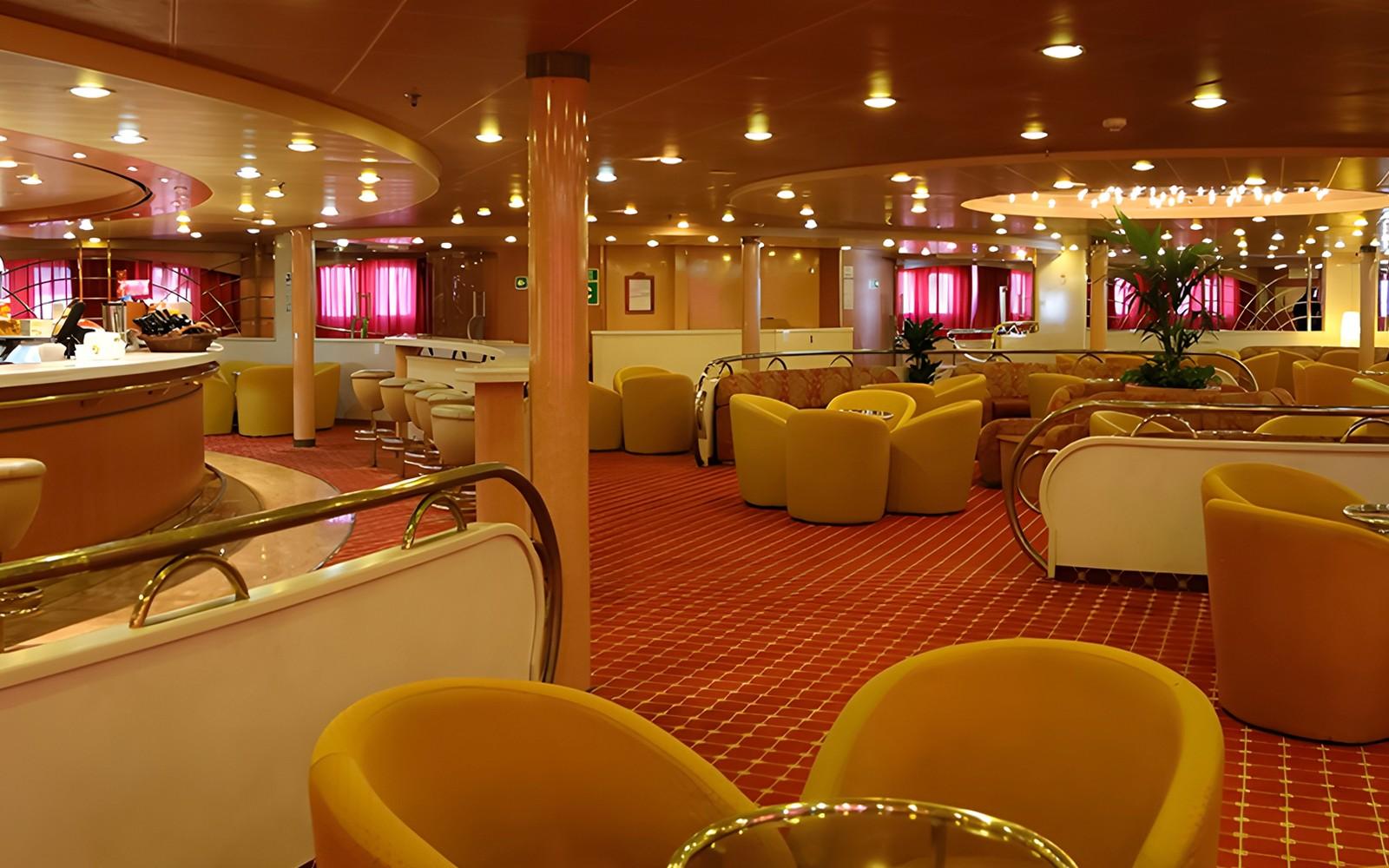 SNAV Ferry Tickets: Naples to/from Capri