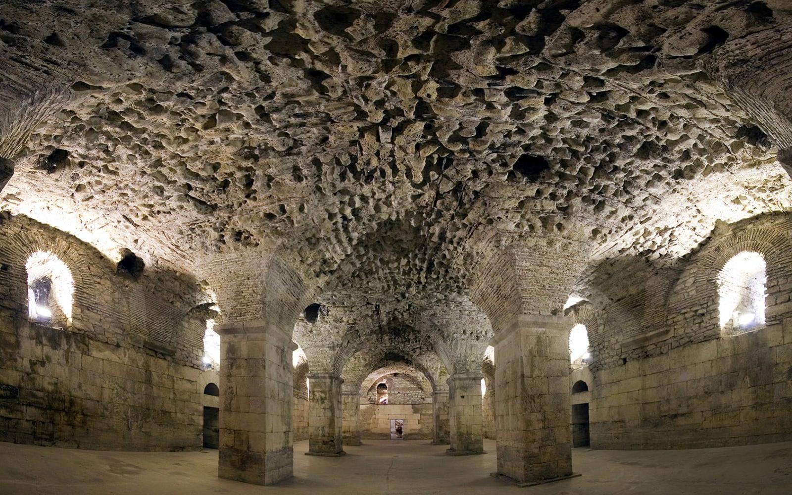 Split: Game of Thrones Tour with Diocletian's Cellar