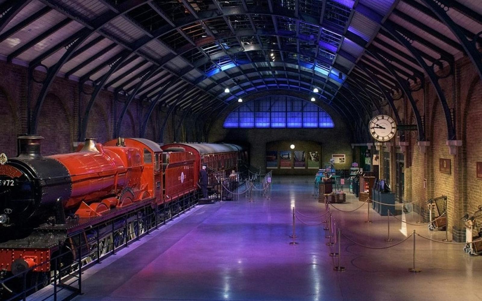 Harry Potter Warner Bros. Studio London: Entry + Transfer from Paddington