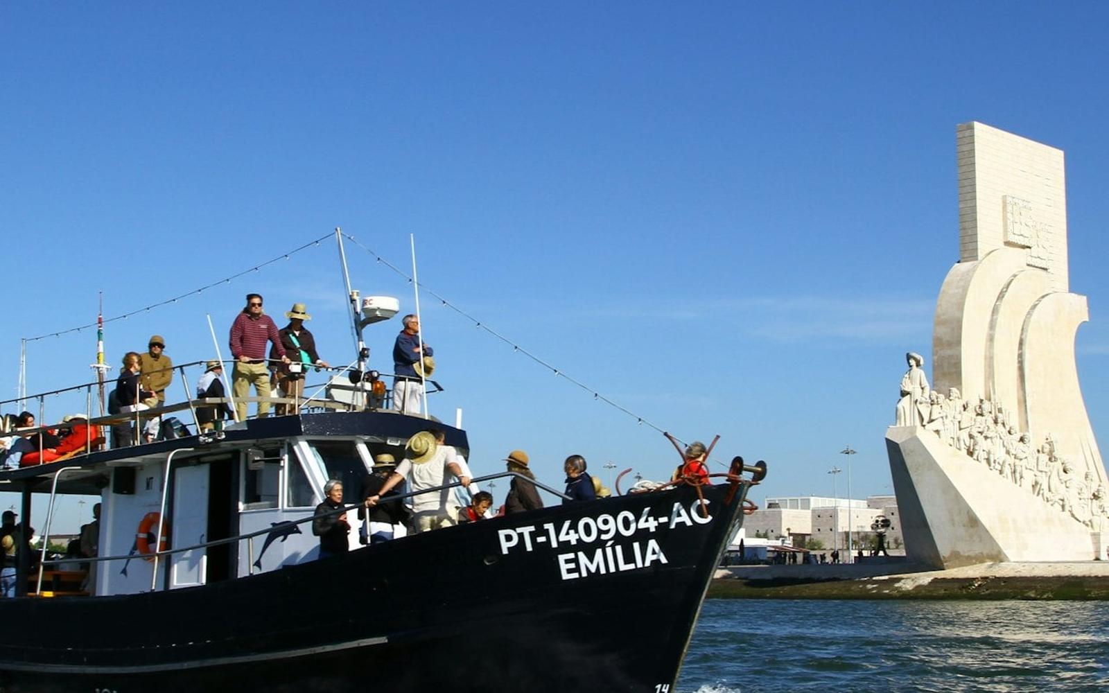 Cascais: One-Way Cruise from Lisbon + Drinks