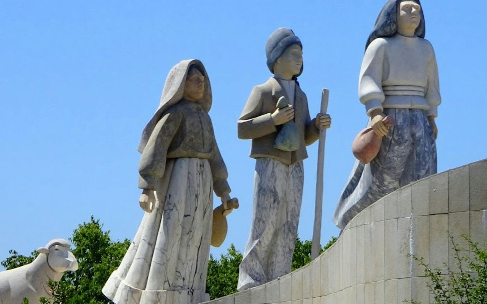 Fátima Sanctuary: Small-Group Day Trip from Lisbon