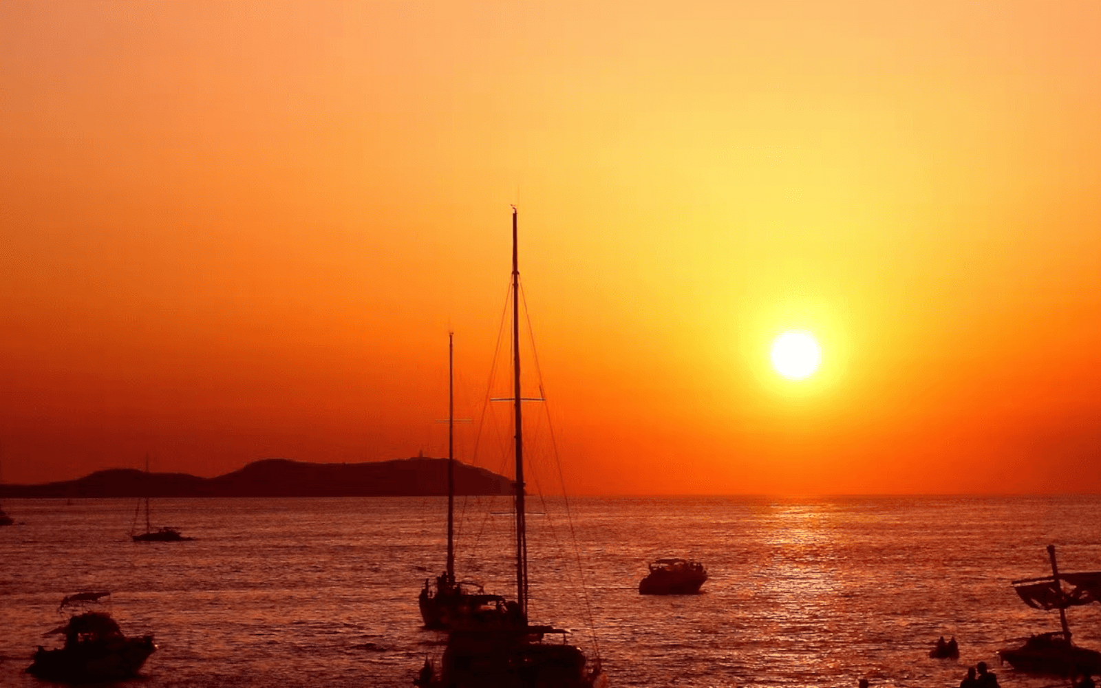 Ibiza: Sunset Boat Tour with Music, Tapas & Premium Open Bar