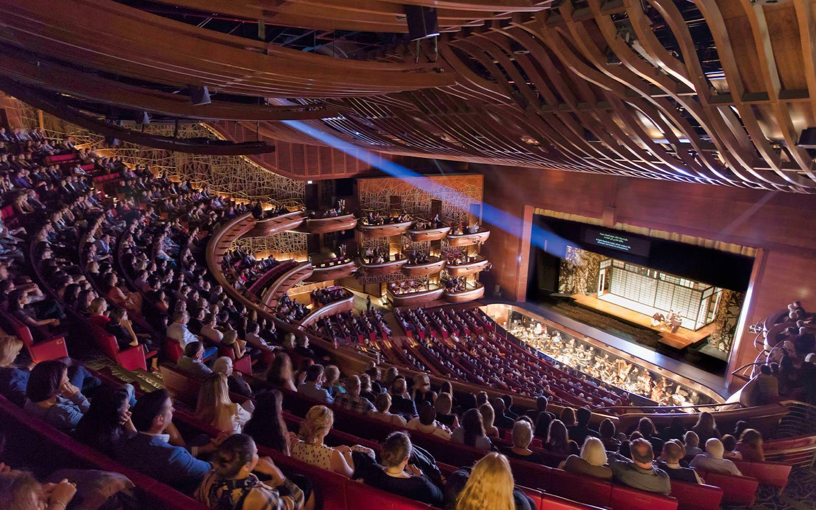 60-Min Guided Tour of Dubai Opera House