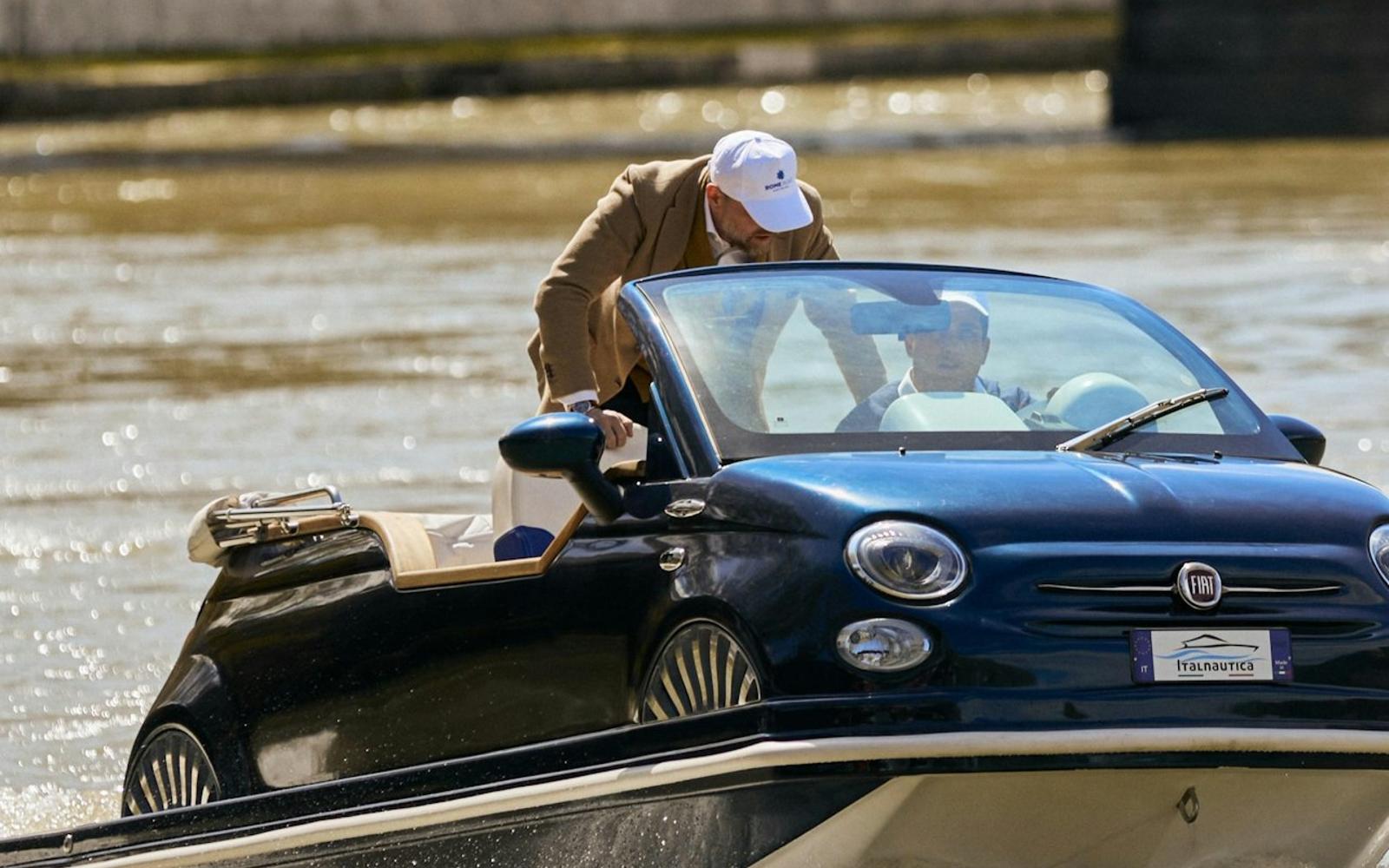 Tiber River Rome: 500 Boat Private Transfer tickets at Rome Tiber Cruises, رم