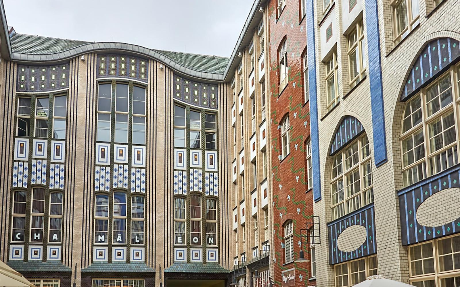 Berlin: Scheunenviertel & Hackesche Höfe Guided Tour