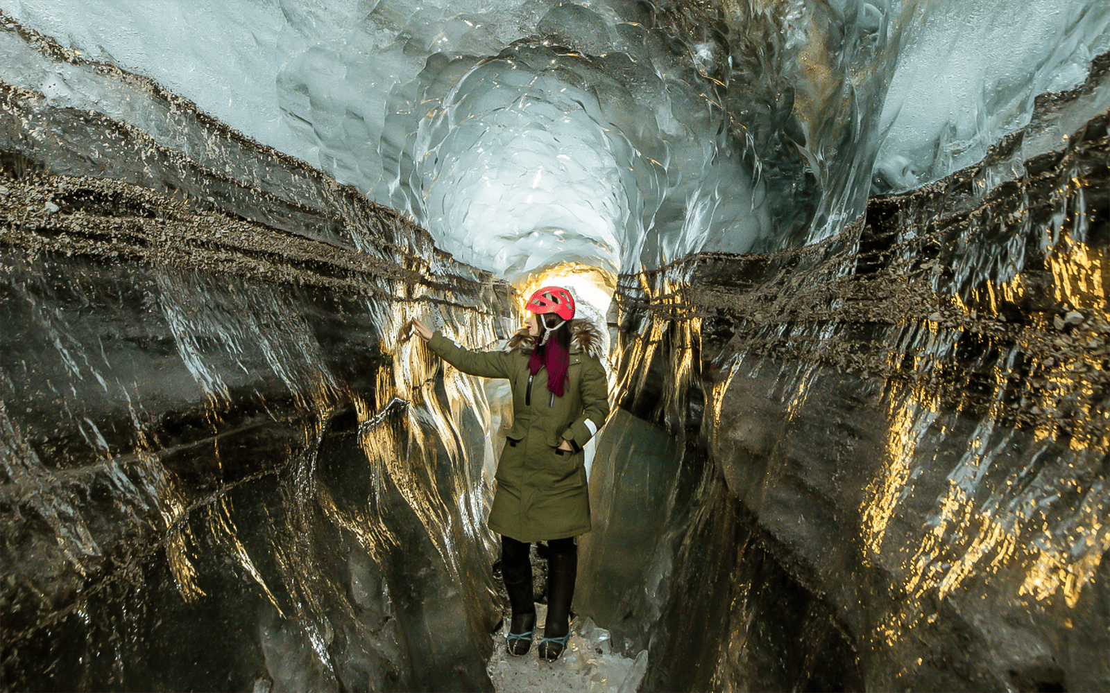 Vik: Katla Ice Cave Small Group Guided Tour