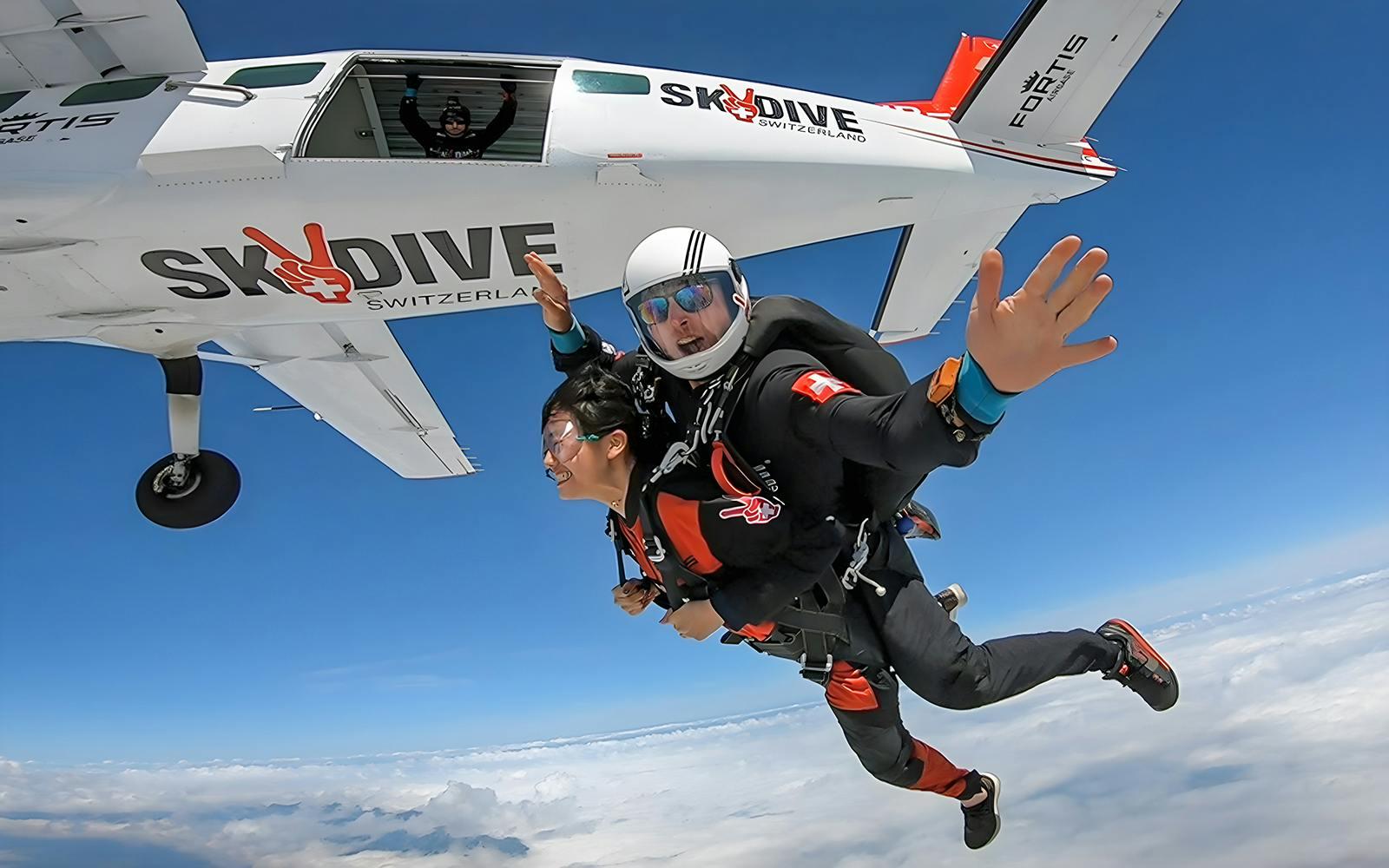 Skydive Switzerland Tickets: Tandem Skydive from 13,000 Ft, Interlaken