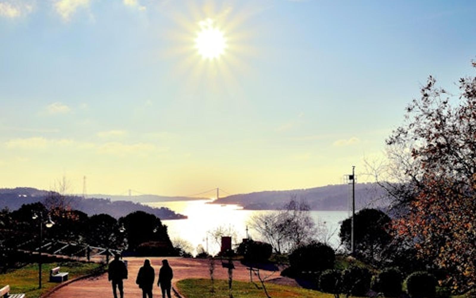 Istanbul: Explore Asian side like a local with lunch