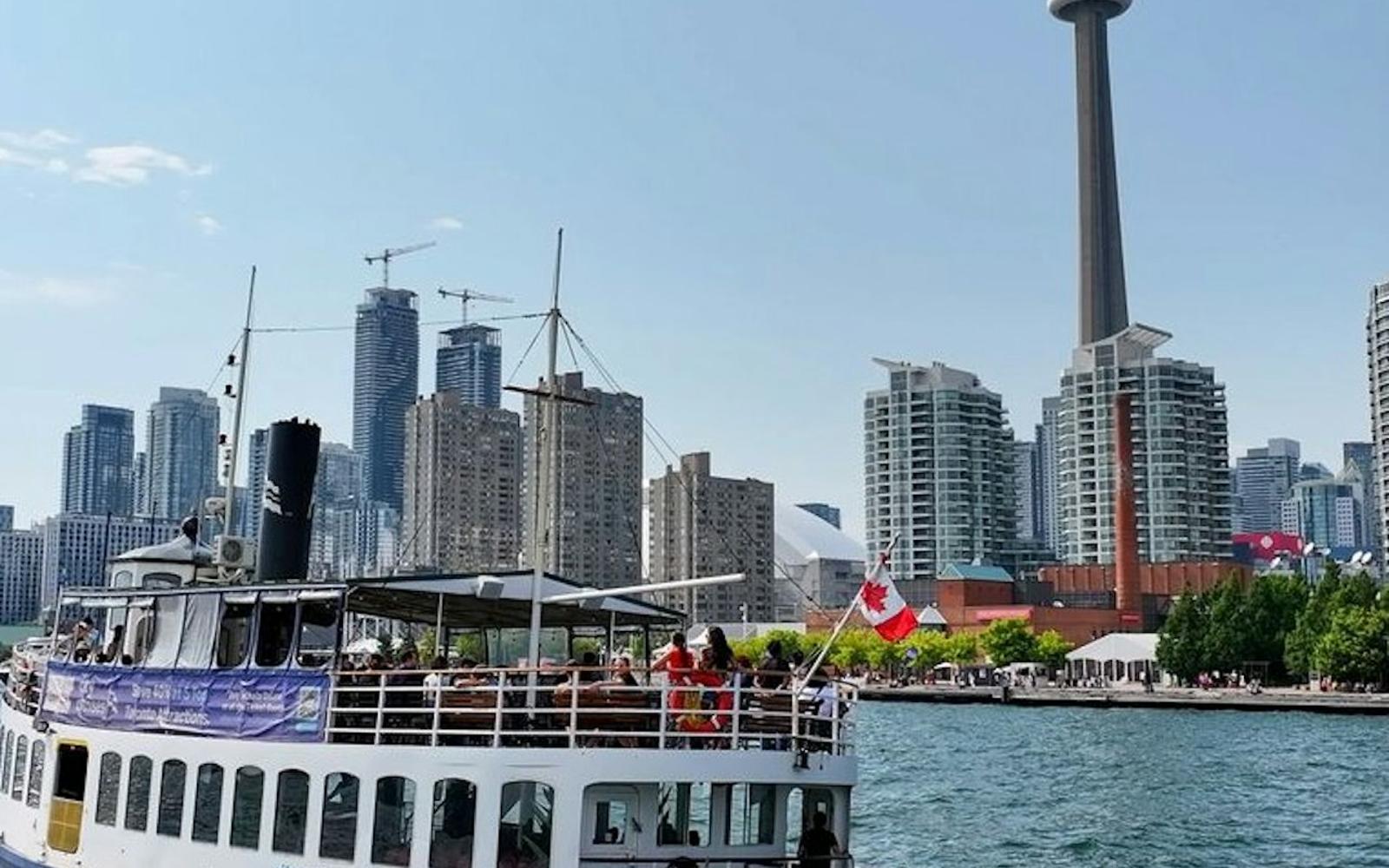 Toronto Harbour: Sightseeing Cruise