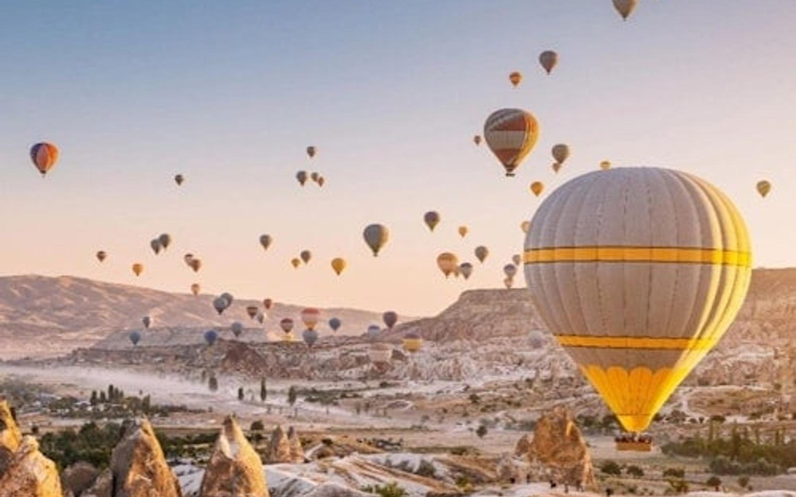 کاپادوکیه: پرواز با بالن هوای گرم در طلوع خورشید tickets, Goreme