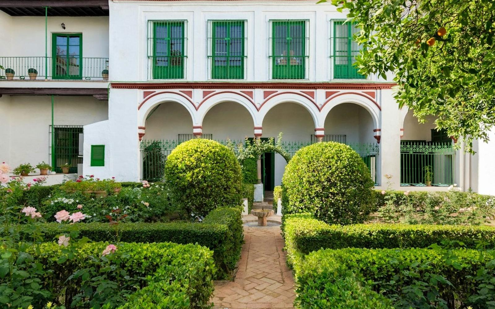 Bucarelli Palace: Entry Ticket