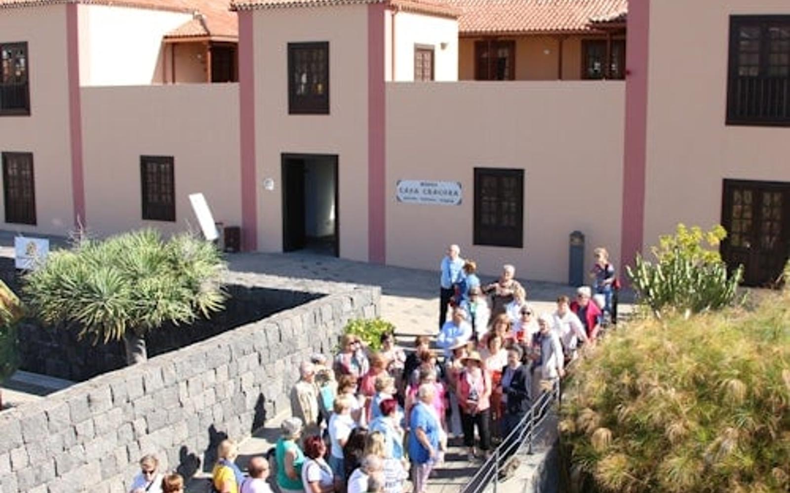 بازدید هدایت‌شده از هرم‌های گوئیمار tickets at Pyramids of Güímar, Guimar