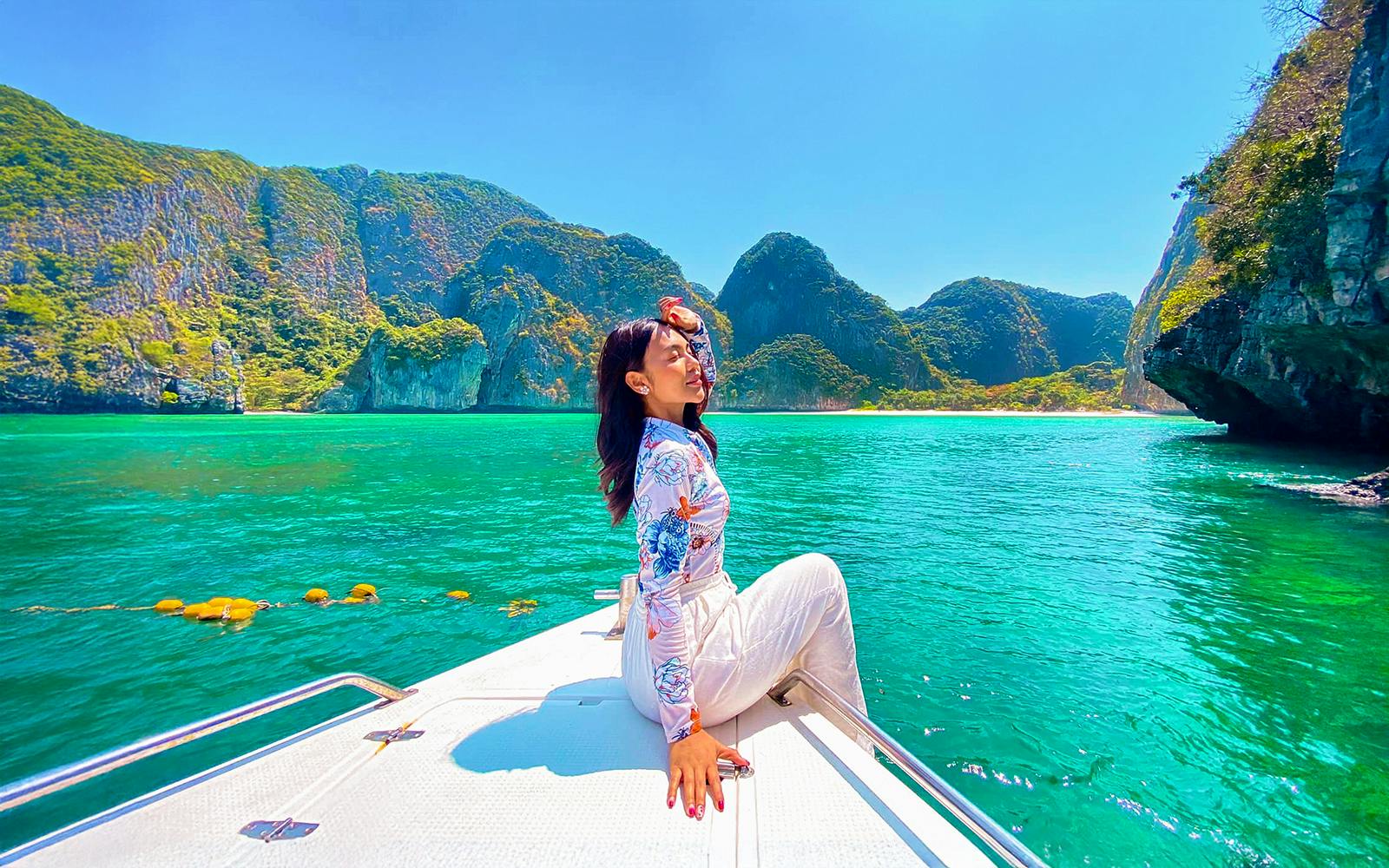 From Krabi: Phi Phi Island & 4 Islands Sunset with Bioluminescent Plankton Tour by Speedboat with Lunch, BBQ Dinner & Transfers tickets, Phuket