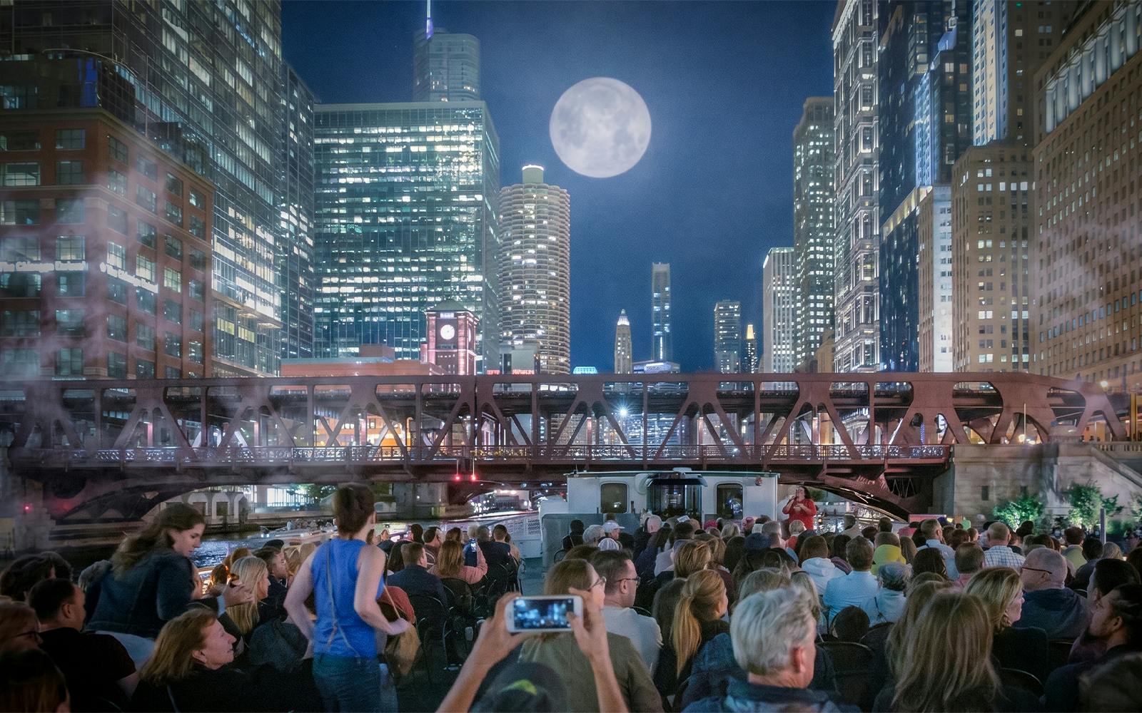 Chicago Haunted River "Creepy Cruise" by First Lady tickets at 112 E Wacker Dr, シカゴ