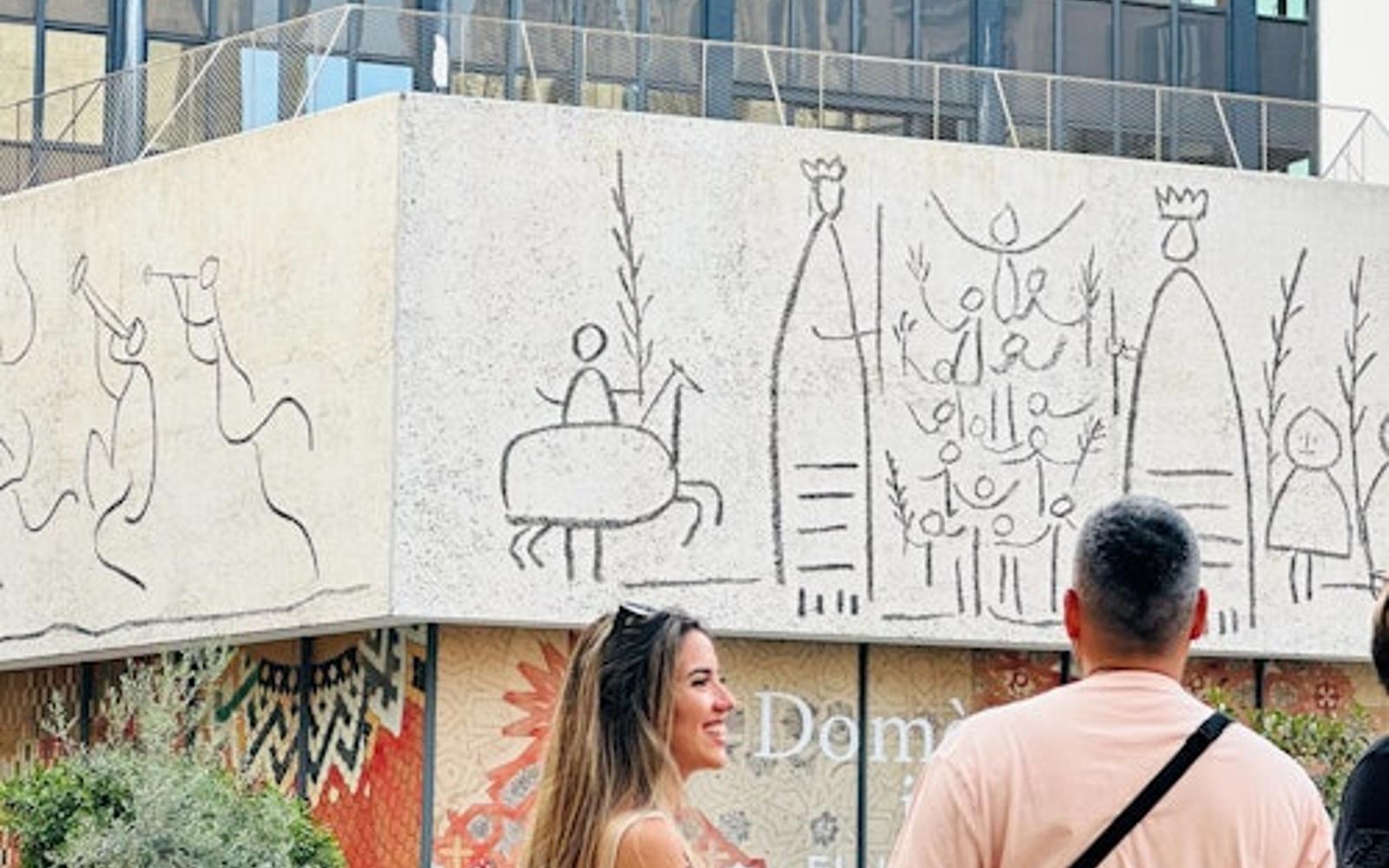 Barcelona: Walking Tour + Picasso Museum Fast Track Ticket at Barcelona City Tours, Barcelona