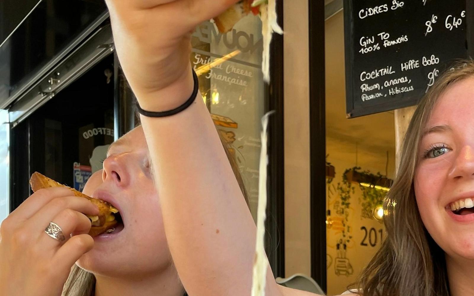 Paris: Canal St Martin Food Tour tickets, پاریس