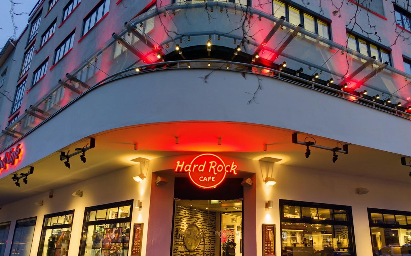 Hard Rock Cafe Berlin: Skip-the-Line Entry + 2 or 3-Course Menu