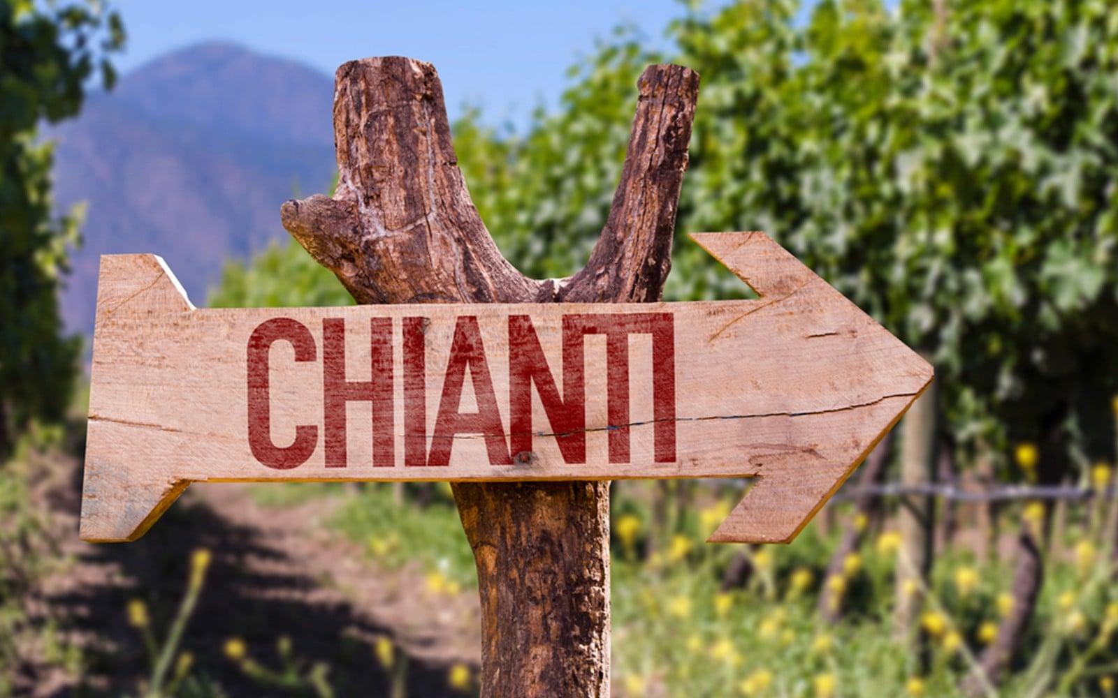 Chianti Region Guided Tour with Local Tastings and Vineyards