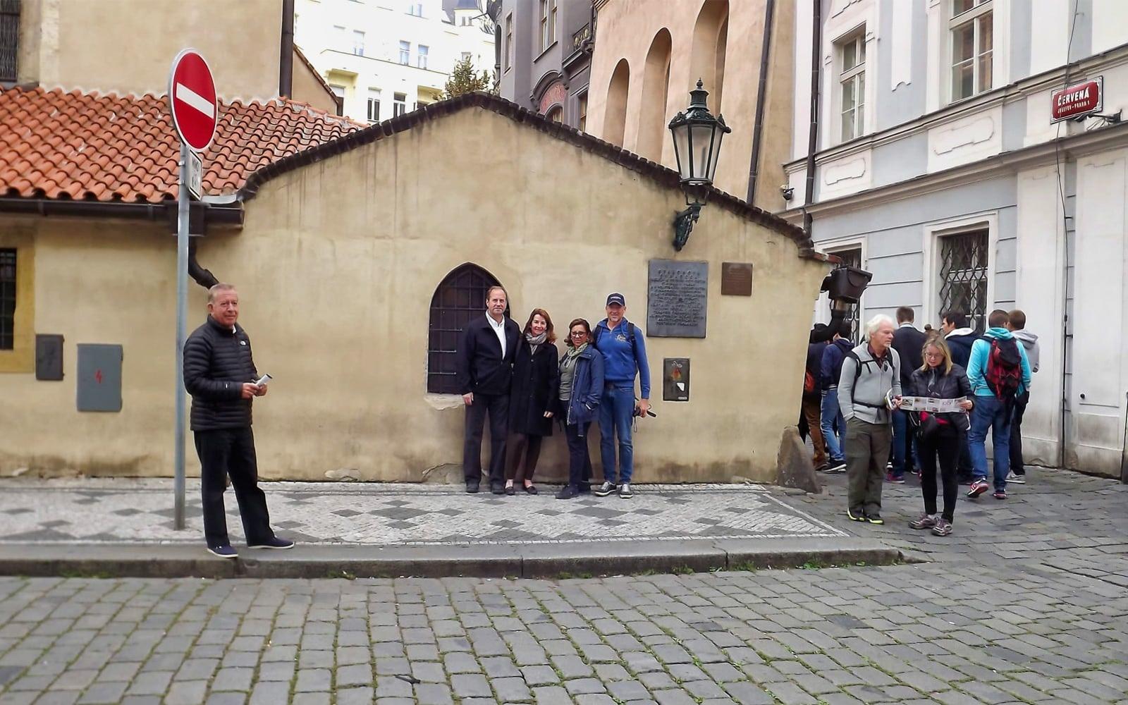 بلیت‌های بدون صف و راهنمای صوتی اختیاری در محله یهودیان tickets, Praha