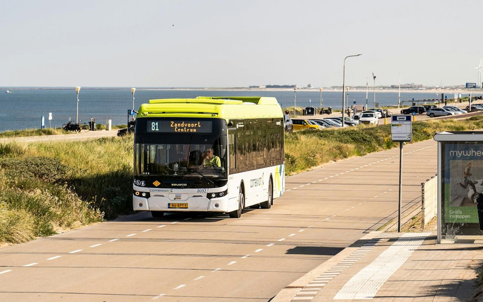 Haarlem & Zandvoort: Full-Day Bus Ticket from Amsterdam + Audio Guide App