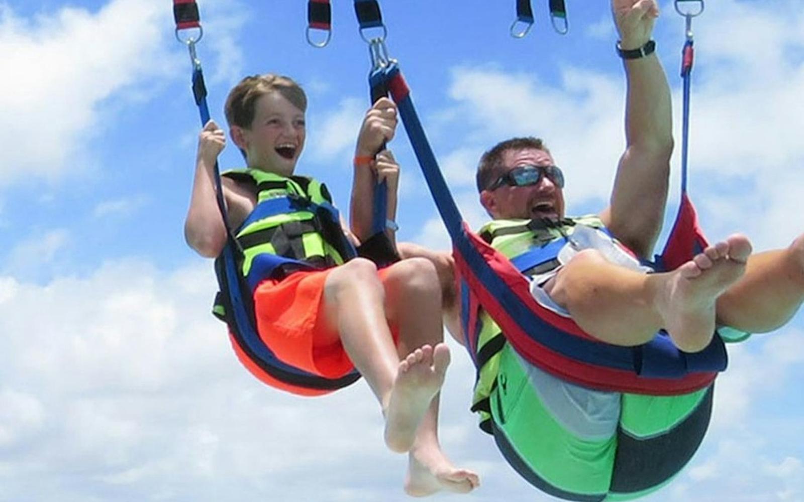 Cancún: Parasailing Open Date Ticket