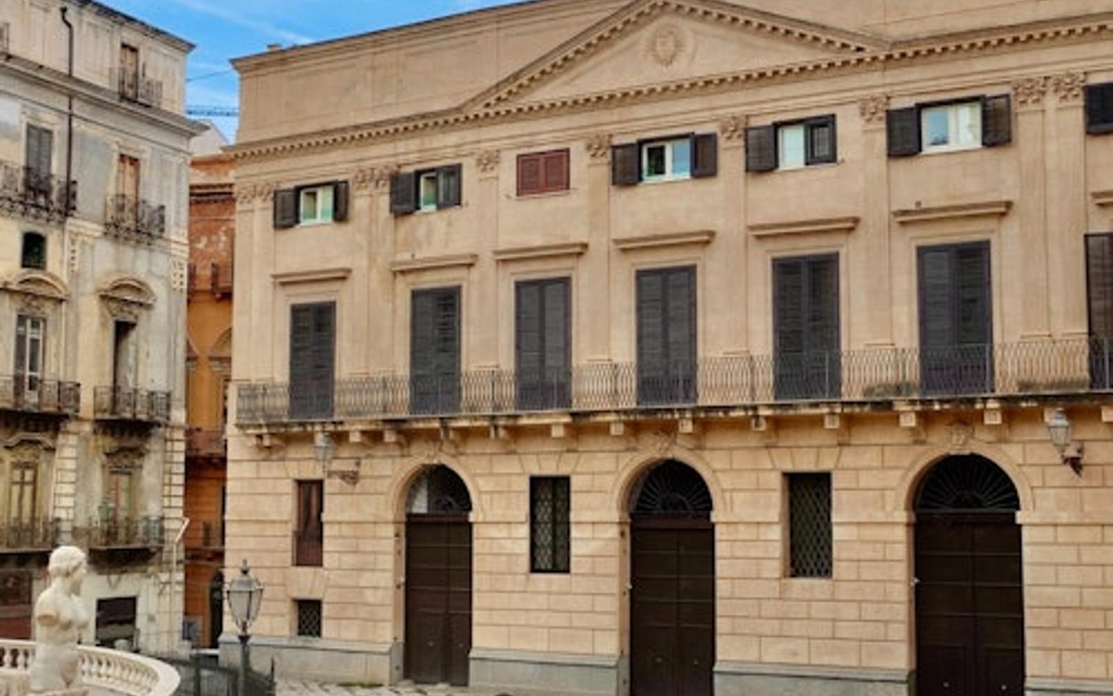 Palazzo Bonocore: Entry Ticket + Audio Guide App