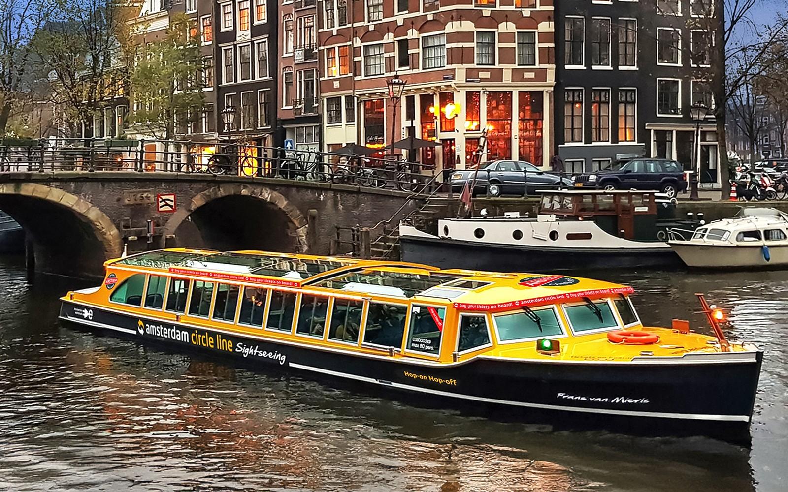 Amsterdam: Canal Cruise with Wine and Cheese tickets, Amsterdam