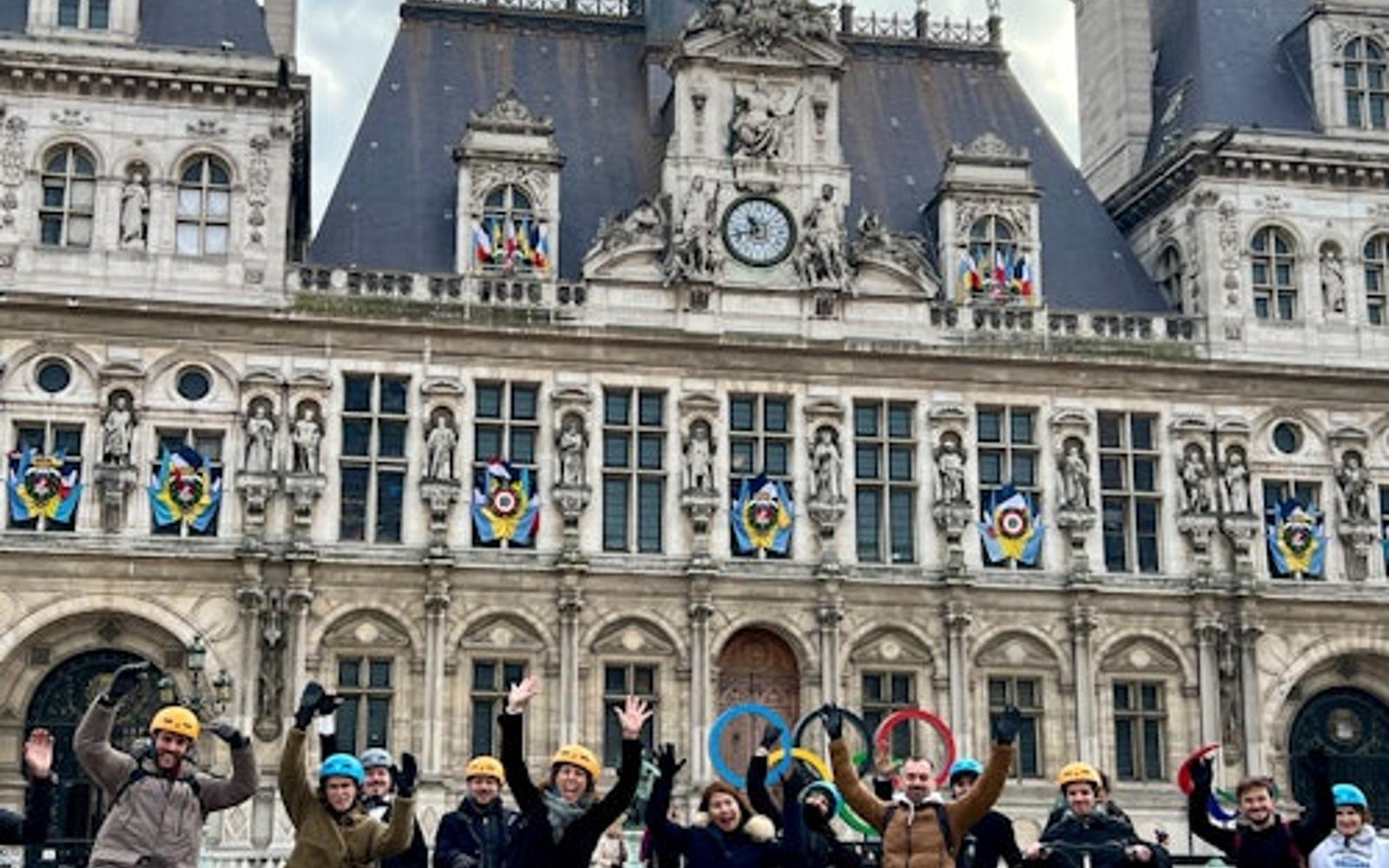 Paris City Center: Private Bike Tour Highlights