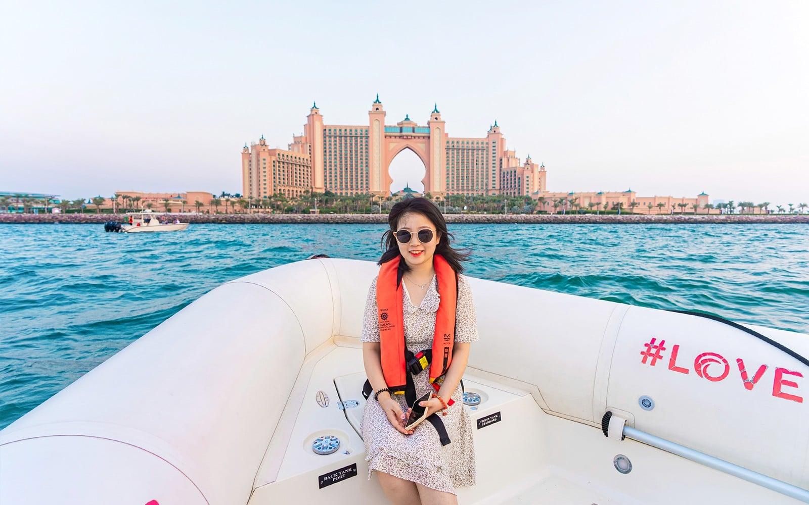 Love Boats Palm Jumeirah 60/75/90 Minutes Tour tickets, Dubai
