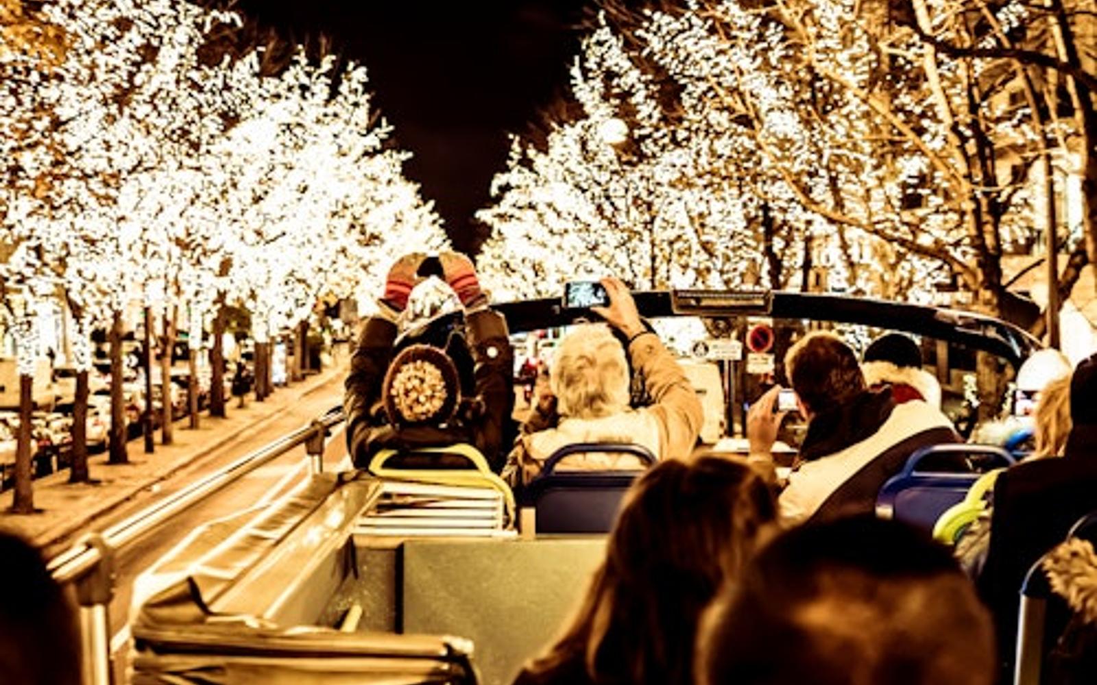 Tootbus Paris: Eco-friendly Christmas Lights Tour