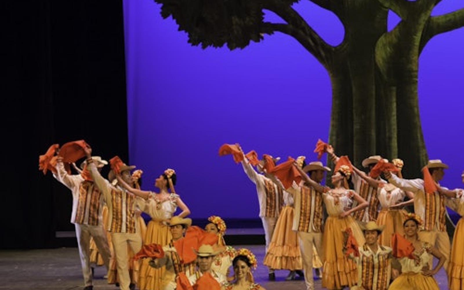 मेक्सिको का लोक बैले (वीआईपी टिकट + परिवहन शामिल) tickets at Palace of Fine Arts, Mexico City