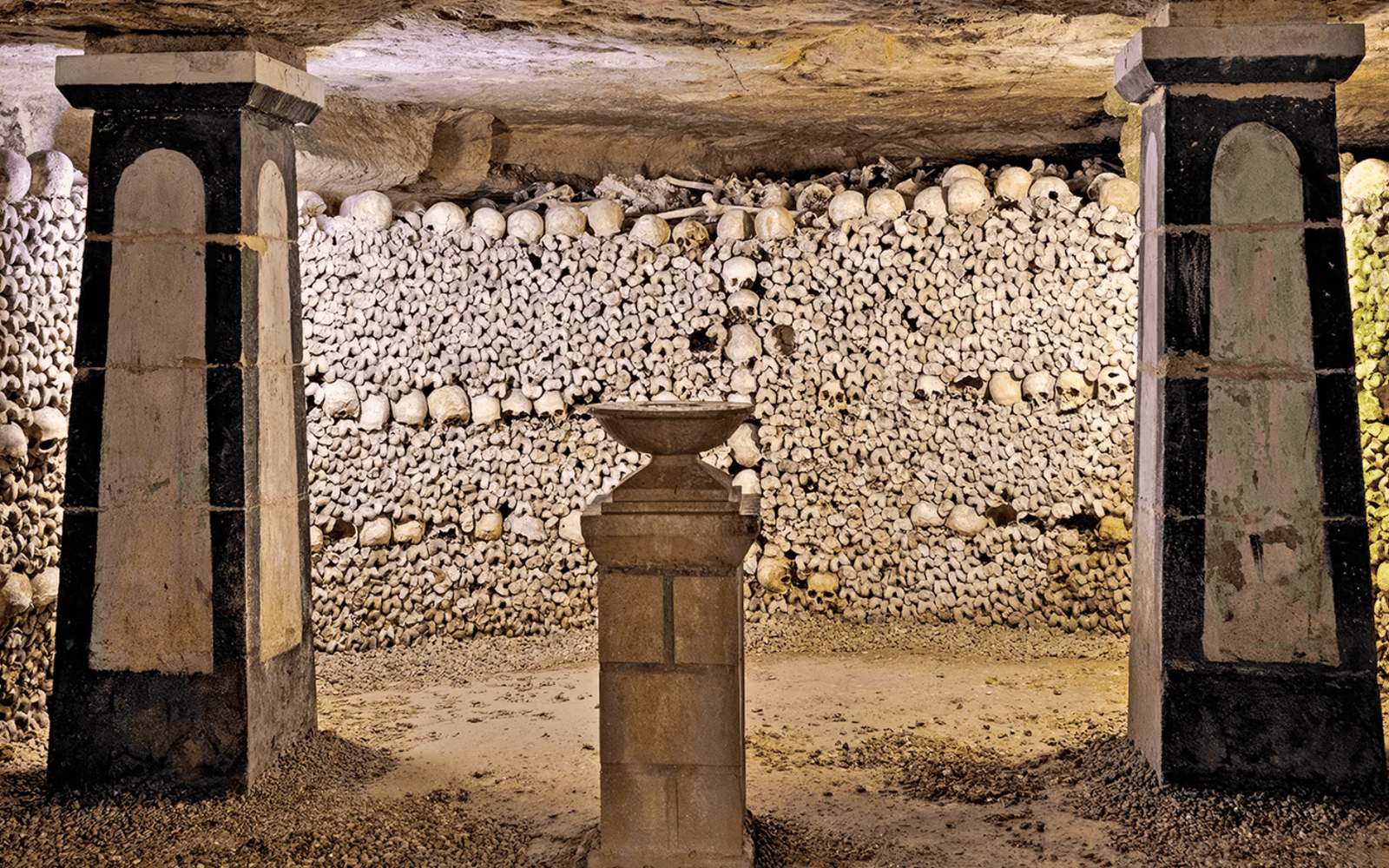 Catacombele din Paris