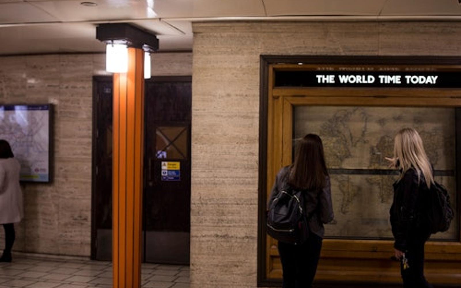 London Piccadilly Circus: Hidden Tube Station Tour