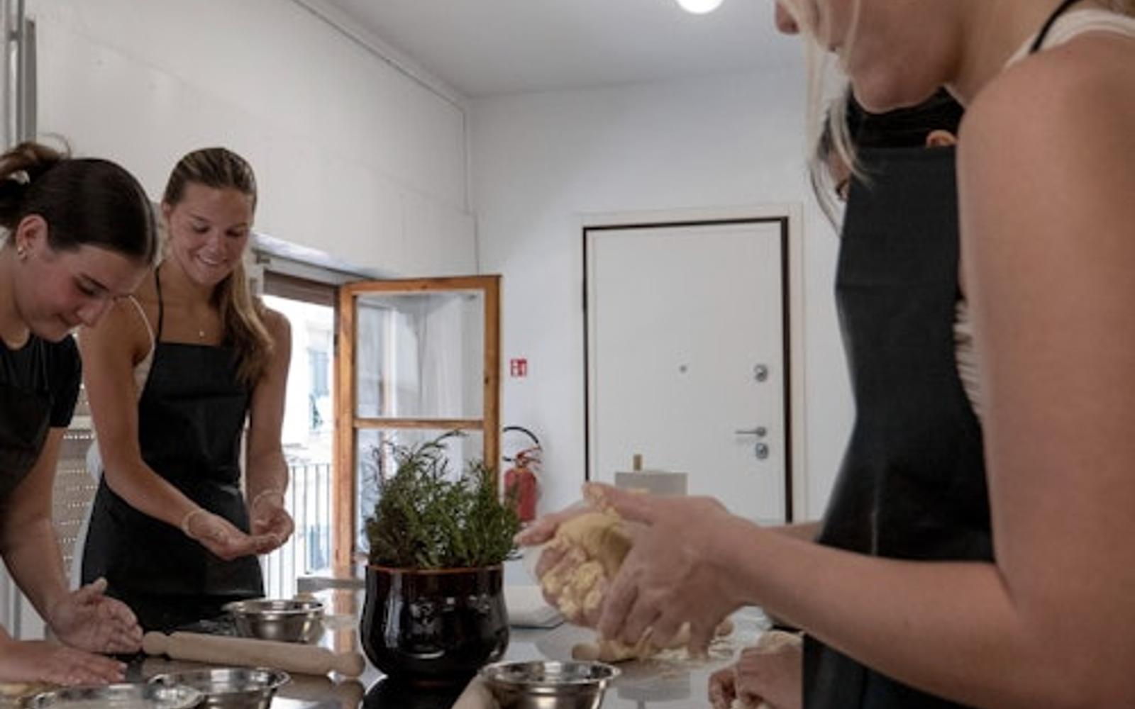 Florence: Exclusive Cooking Class and Dinner