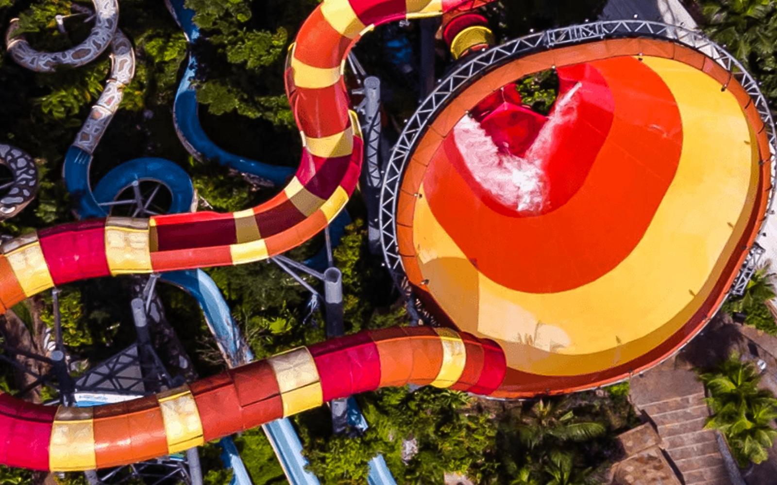Sunway Lagoon Ticket with Private Round Trip Transfers